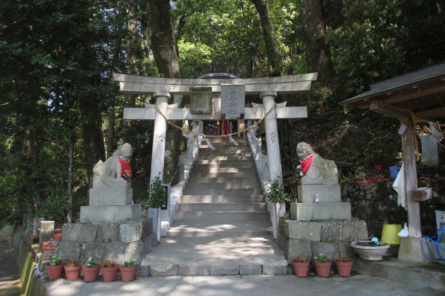 西平神社